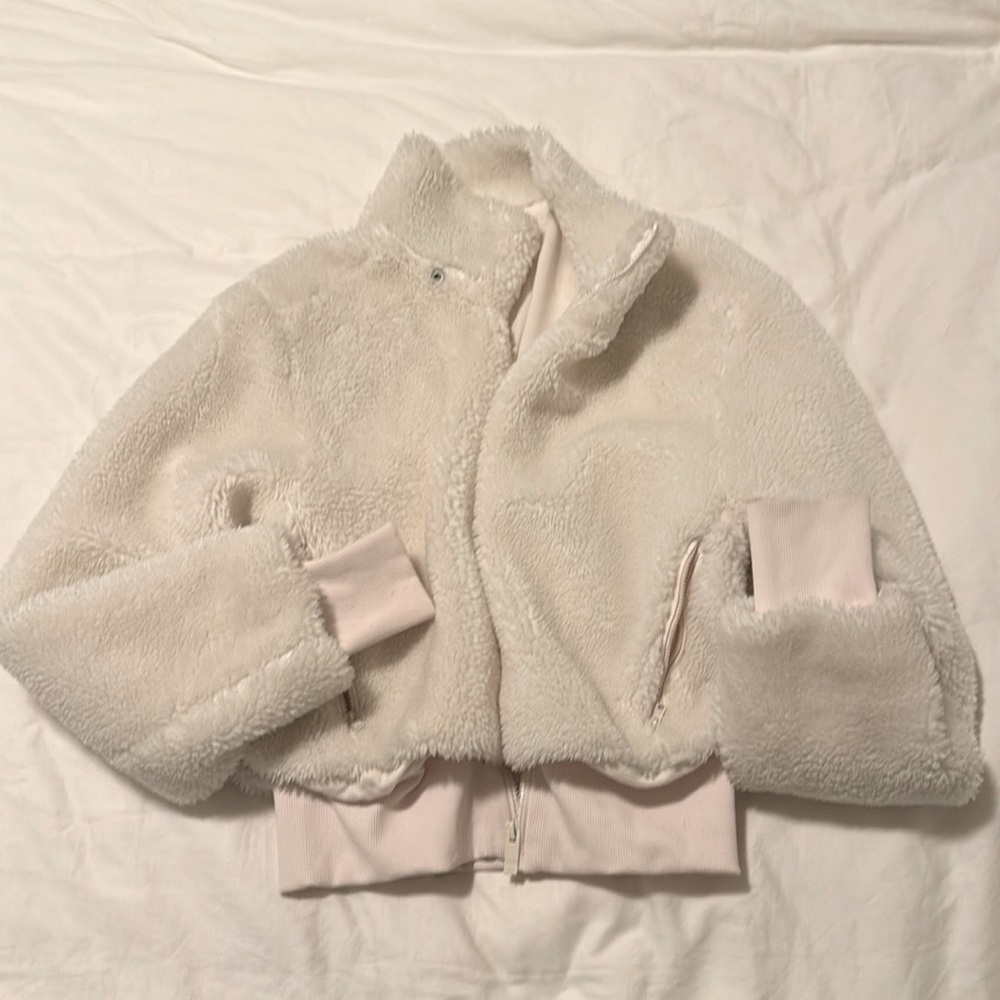 White Alo Sherpa Jacket